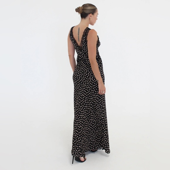 Rumored Dolly Midi Dress - Picture 8 of 10